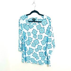 NWT JM Collection Top